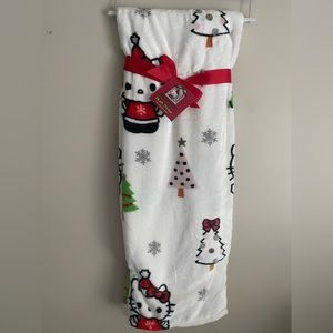 HELLO KITTY Santa Outfit 2023 Christmas Plush Blanket NWT 50x70 Inch Holiday